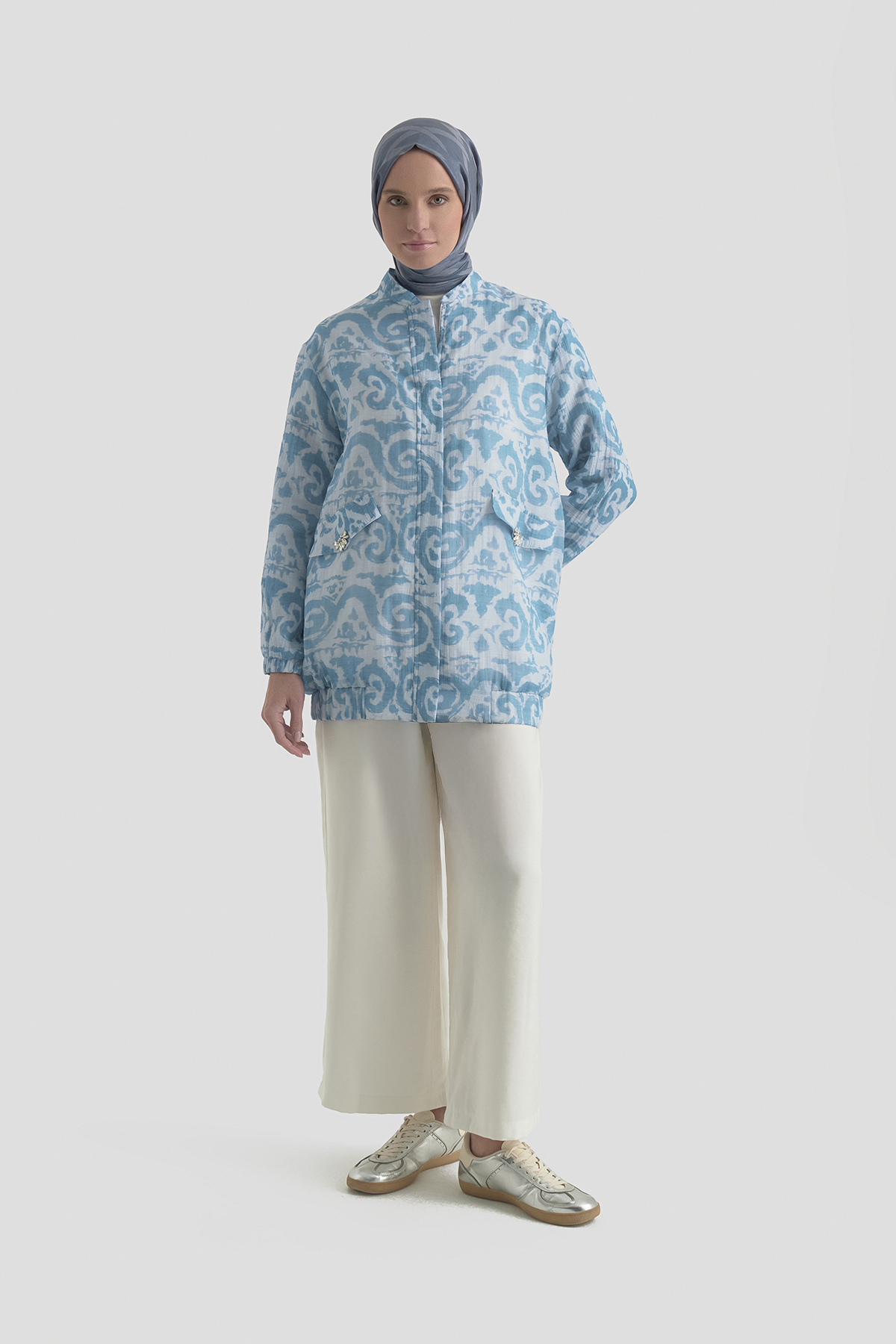 Armine Trend Ceketi Kendinden Desenli Cepli Pantolonlu İkili Takım Mavi 25YT6134