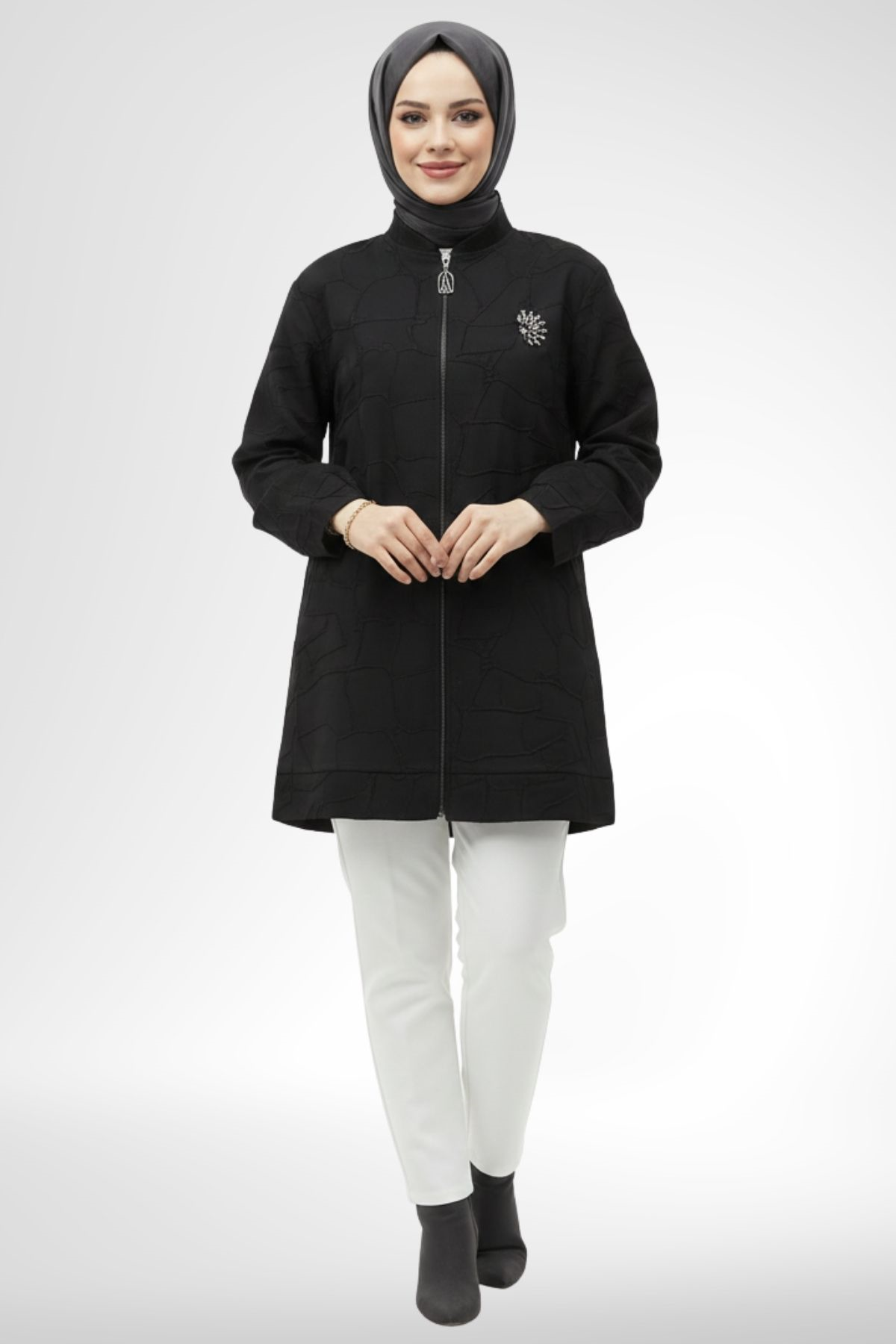Armine Trend Broş Detaylı Ceket Siyah 26YT428