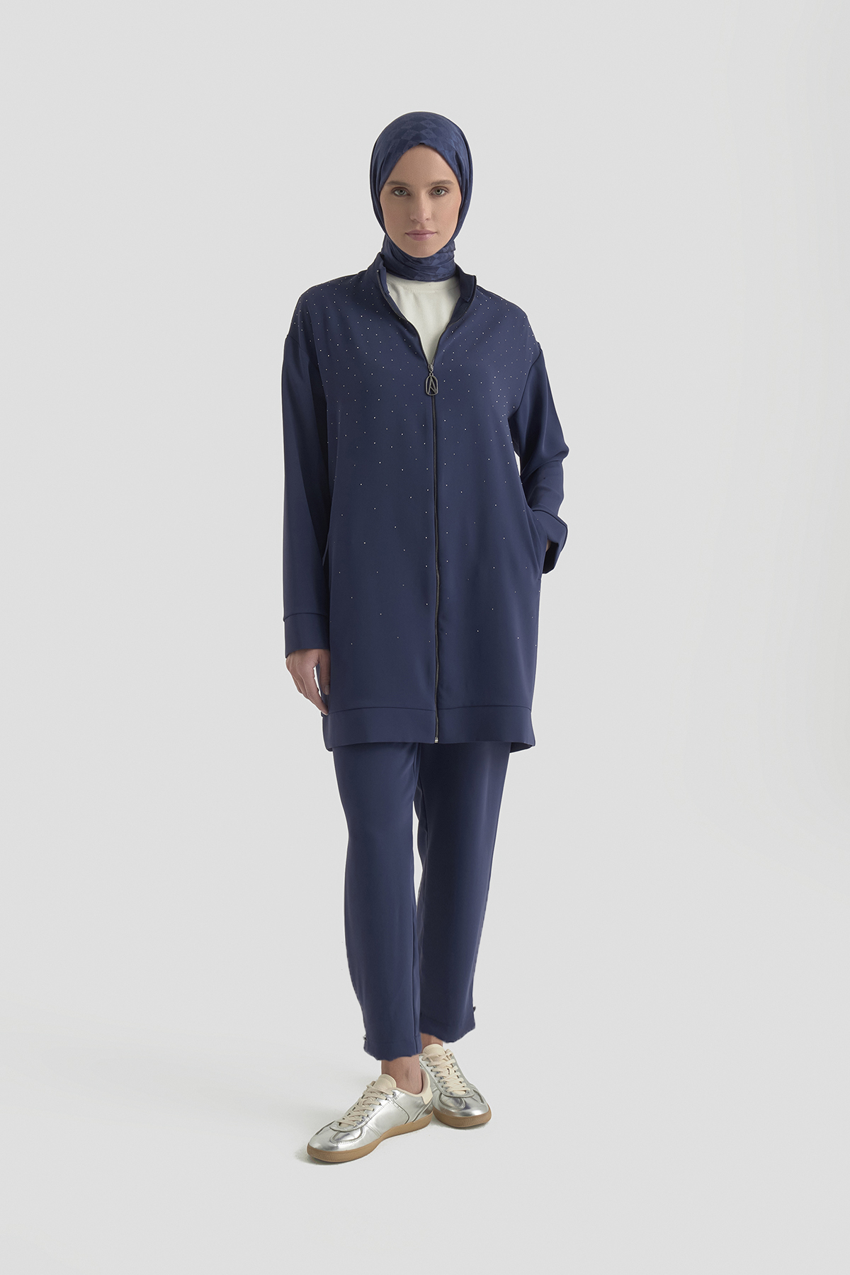  Armine Trend Taş Detaylı Fermuarlı Pantolonlu İkili Takım Lacivert 26YT625