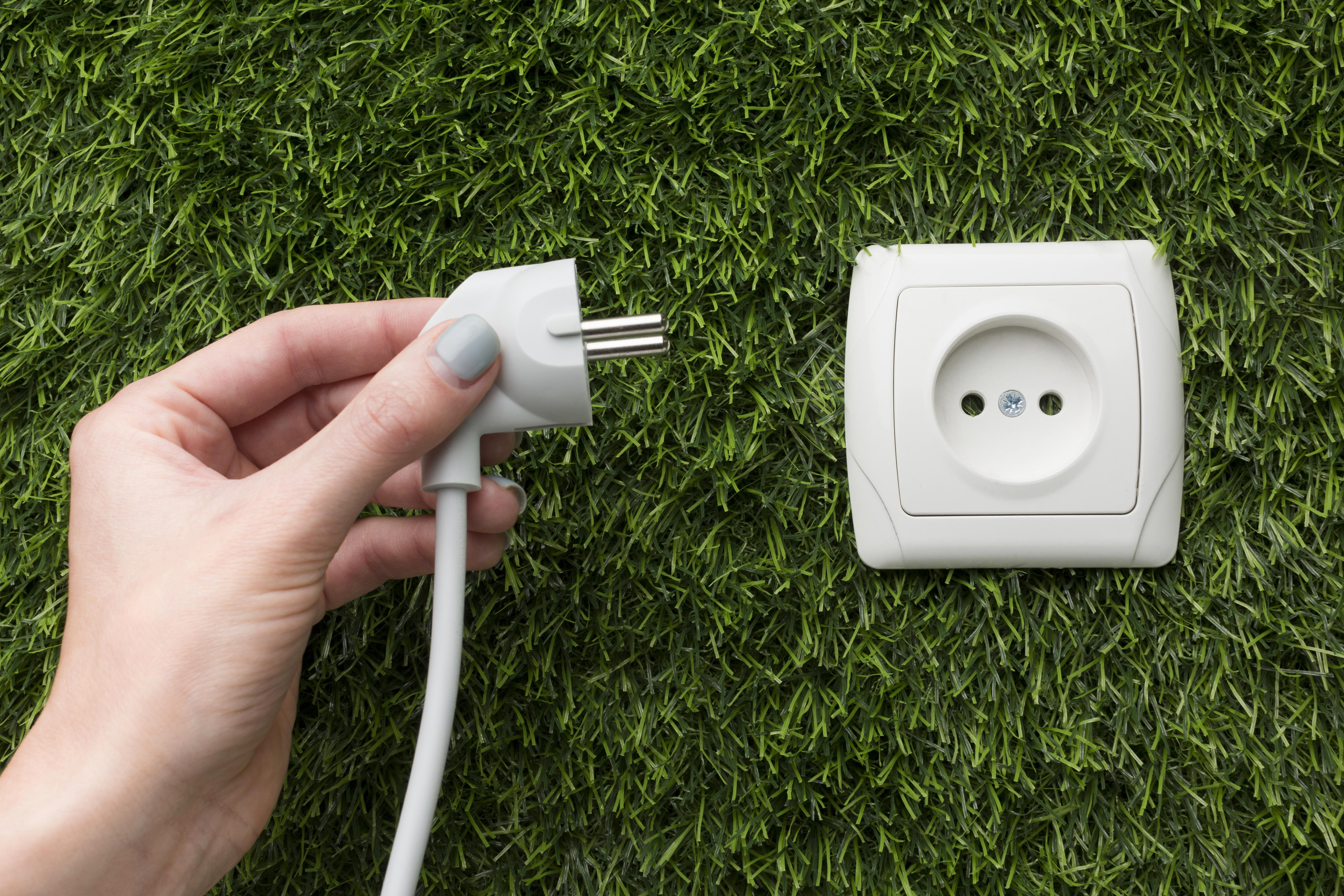 Priz Güvenliği: Elektriksel Kazaların Önlenmesi