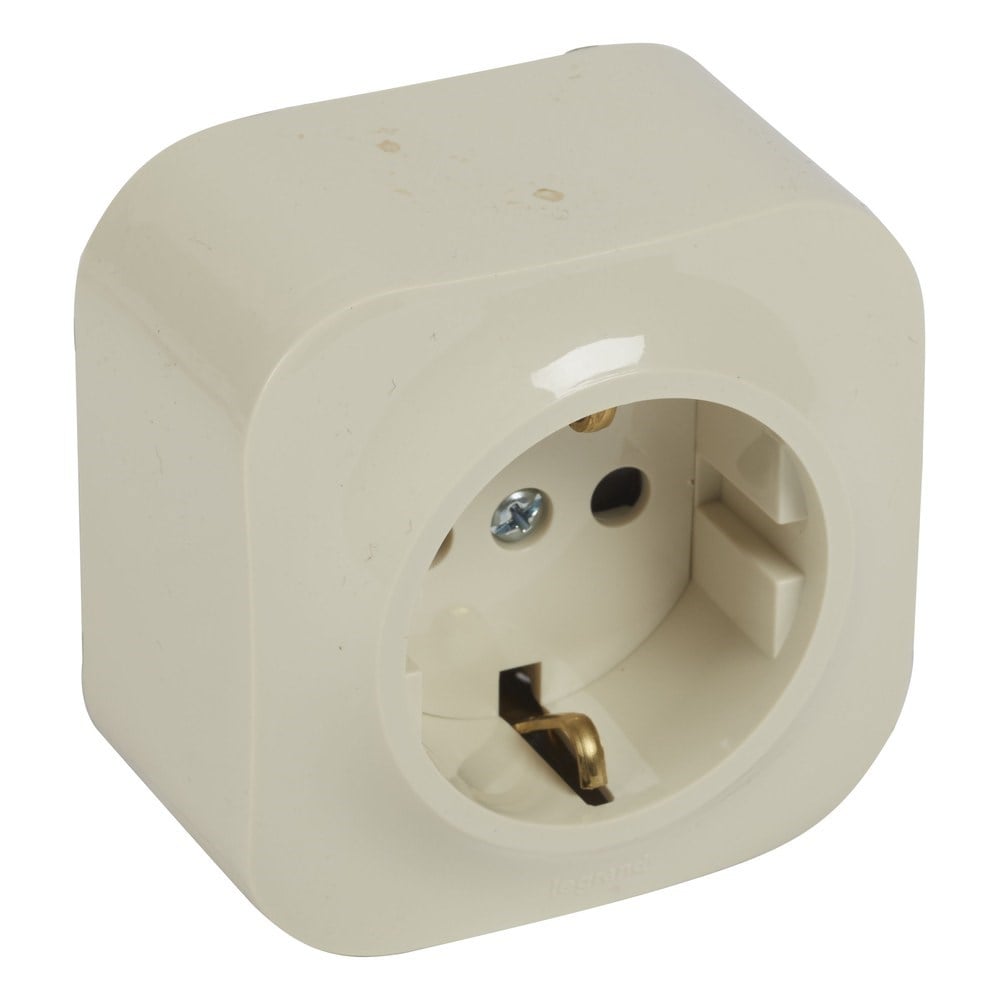 LEGRAND 782450Legrand Forix IP21 serisi sıva üstü çocuk korumalı bej tekli prizLegrand Çocuk korumalı topraklı priz - Bej{ubercoelektromarket}