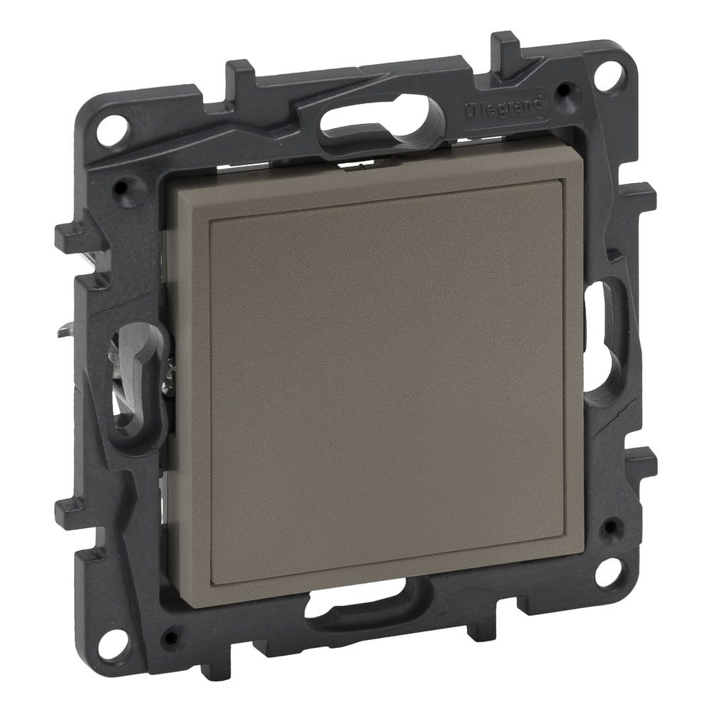 LEGRAND 768521Legrand Diğer Ürünler - Boşluk kapağı - BronzLegrand Diğer Ürünler - Boşluk kapağı - Bronz{ubercoelektromarket}