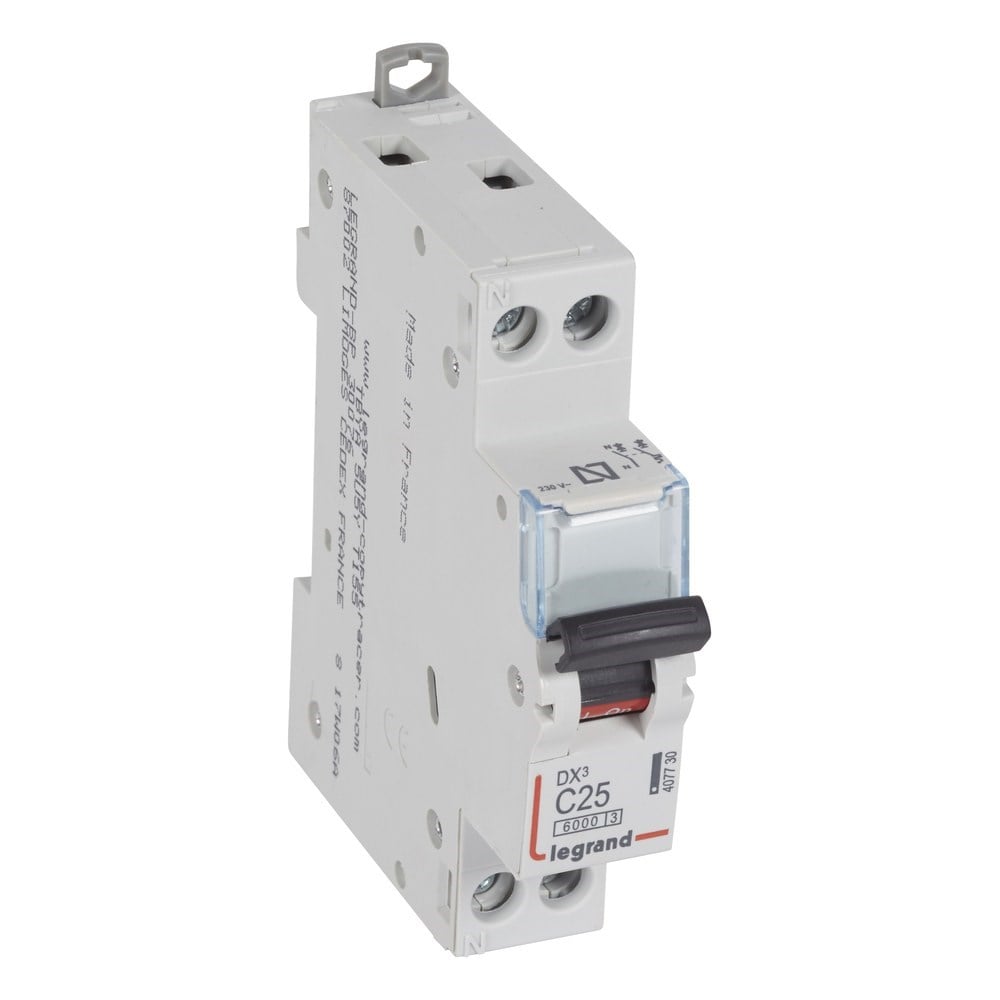 LEGRAND 407730Legrand DX3 6 kA Otomatik Sigortalar - C tipi - 1 kutup+nötr* - In(A) 25Legrand DX3 6 kA Otomatik Sigortalar - C tipi - 1{ubercoelektromarket}