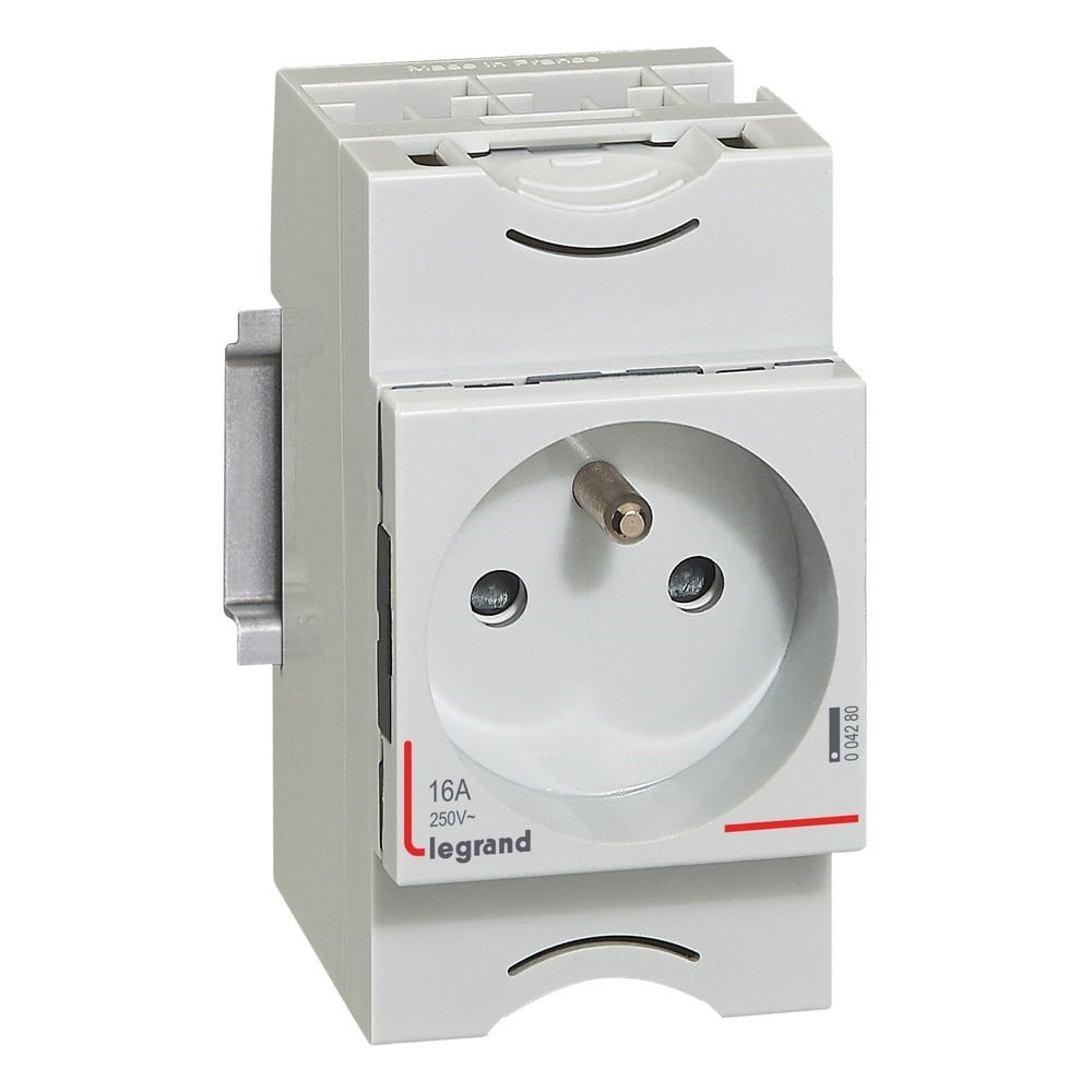 LEGRAND 004280Legrand Fransız std çocuk korumalı 2K+T 10-16A 250 V~Legrand Fransız std çocuk korumalı 2K+T 10-16A 250 V~{ubercoelektromarket}