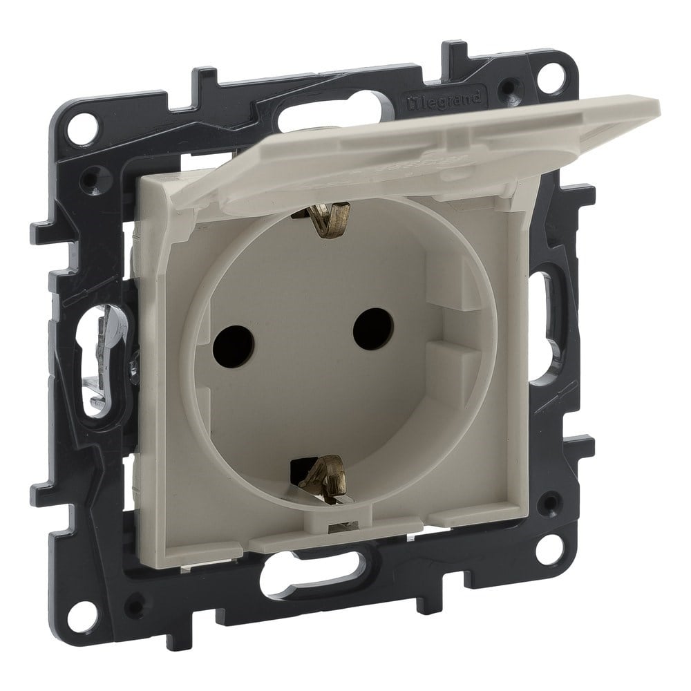 LEGRAND 768418Legrand Prizler - Kapaklı topraklı priz - KremLegrand Prizler - Kapaklı topraklı priz - Krem{ubercoelektromarket}