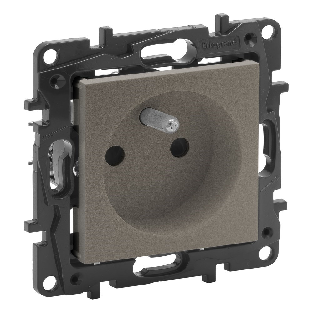 LEGRAND 768517Legrand Prizler - Fransız standardı topraklı priz (UPS) - BronzLegrand Prizler - Fransız standardı topraklı priz (UPS){ubercoelektromarket}