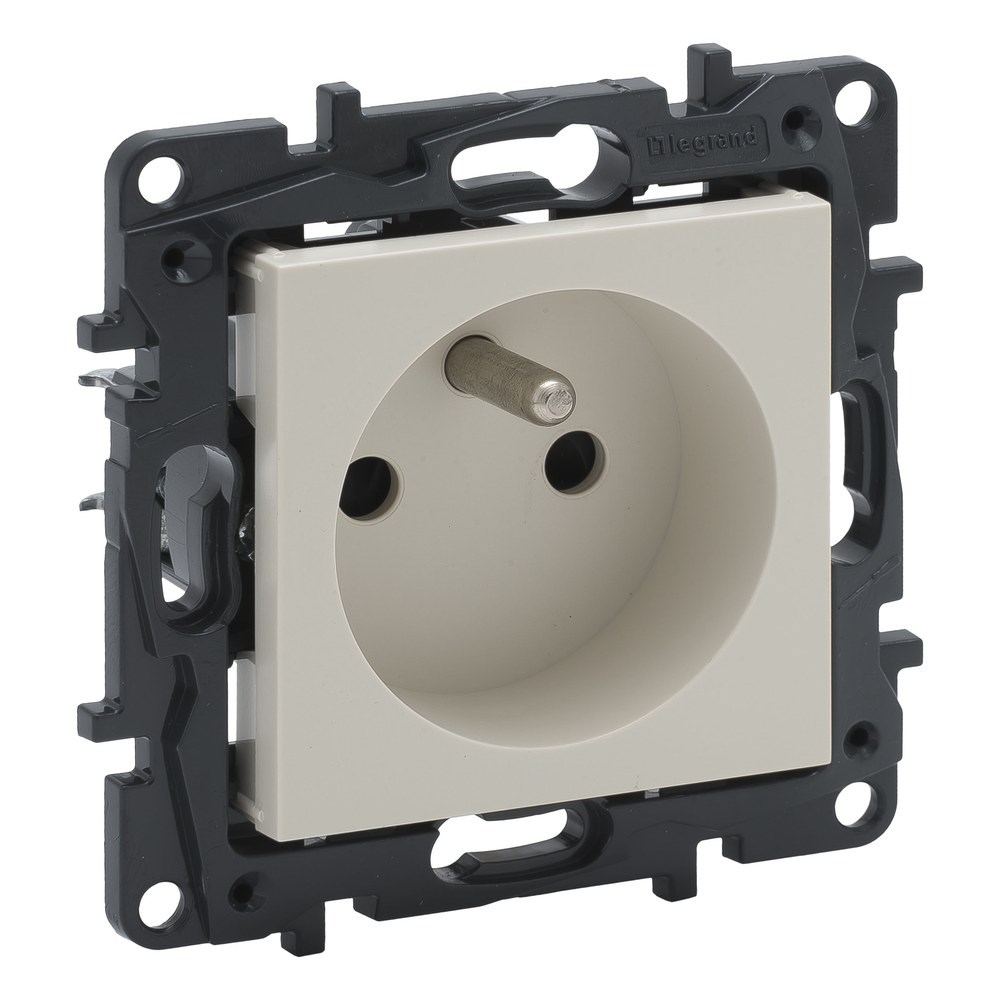 LEGRAND 768417Legrand Prizler - Fransız standardı topraklı priz (UPS) - KremLegrand Prizler - Fransız standardı topraklı priz (UPS){ubercoelektromarket}