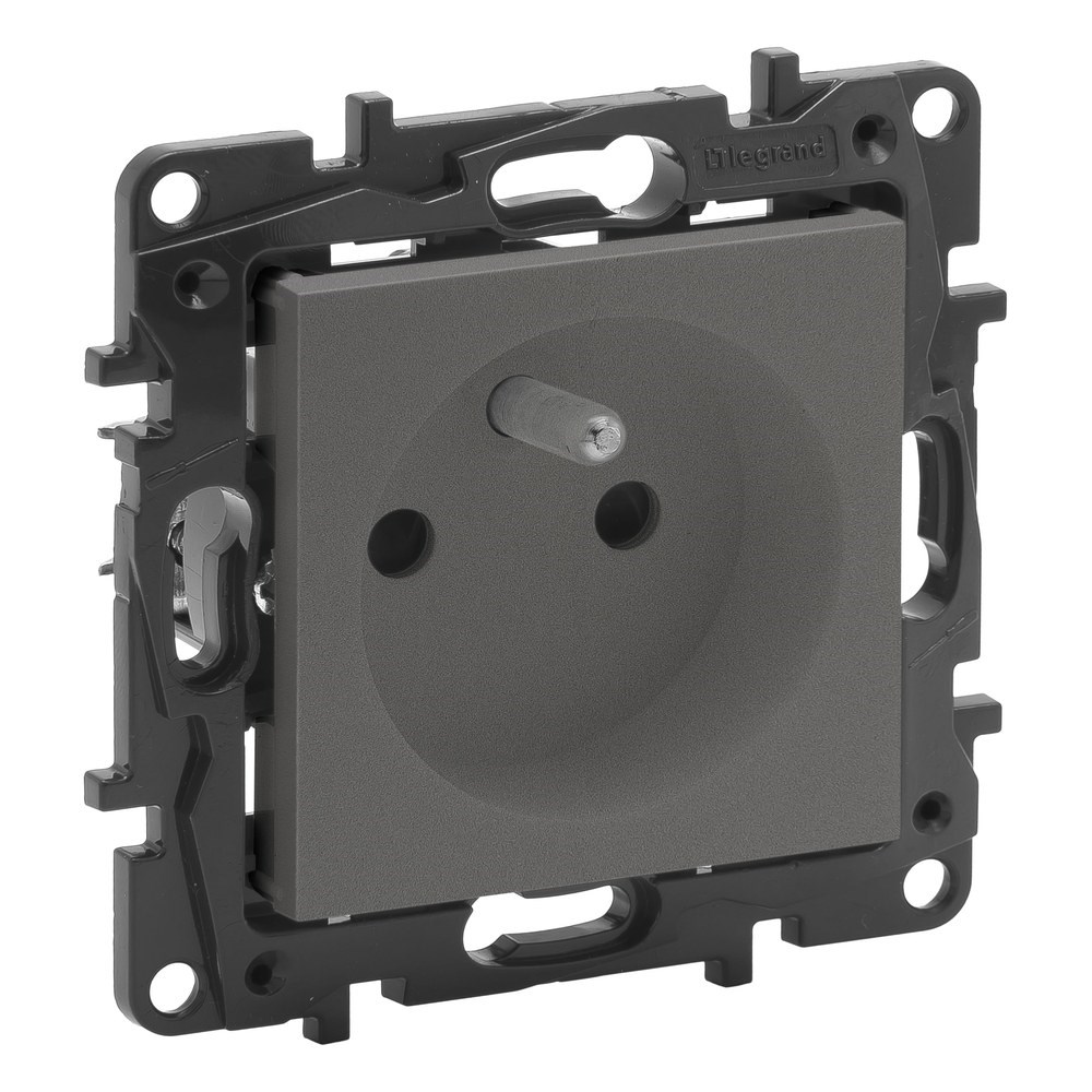 LEGRAND 768817Legrand Prizler - Fransız standardı topraklı priz (UPS) - TitanyumLegrand Prizler - Fransız standardı topraklı priz (UPS){ubercoelektromarket}