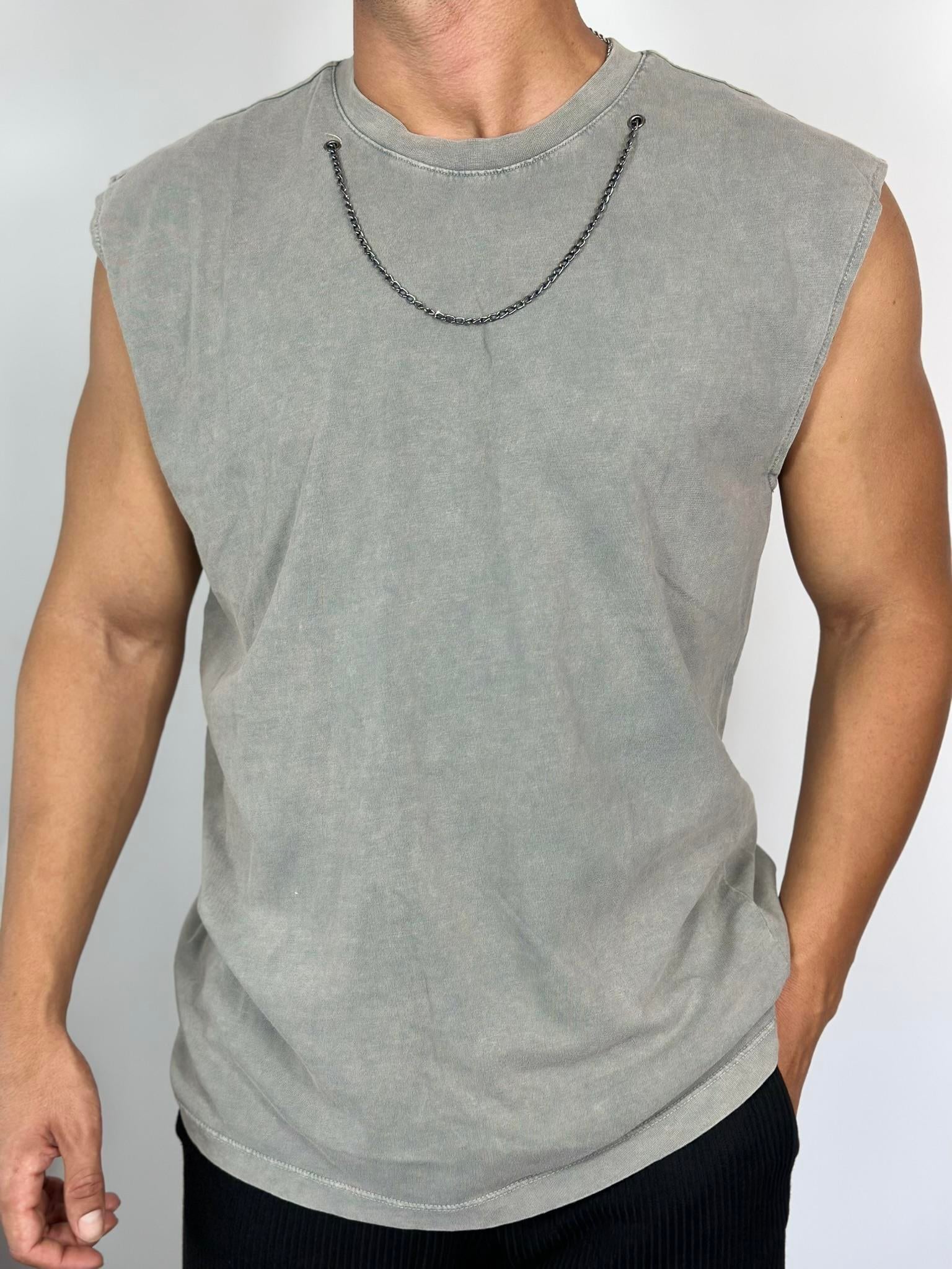 Gri Zincirli Sıfır Kollu T-Shirt