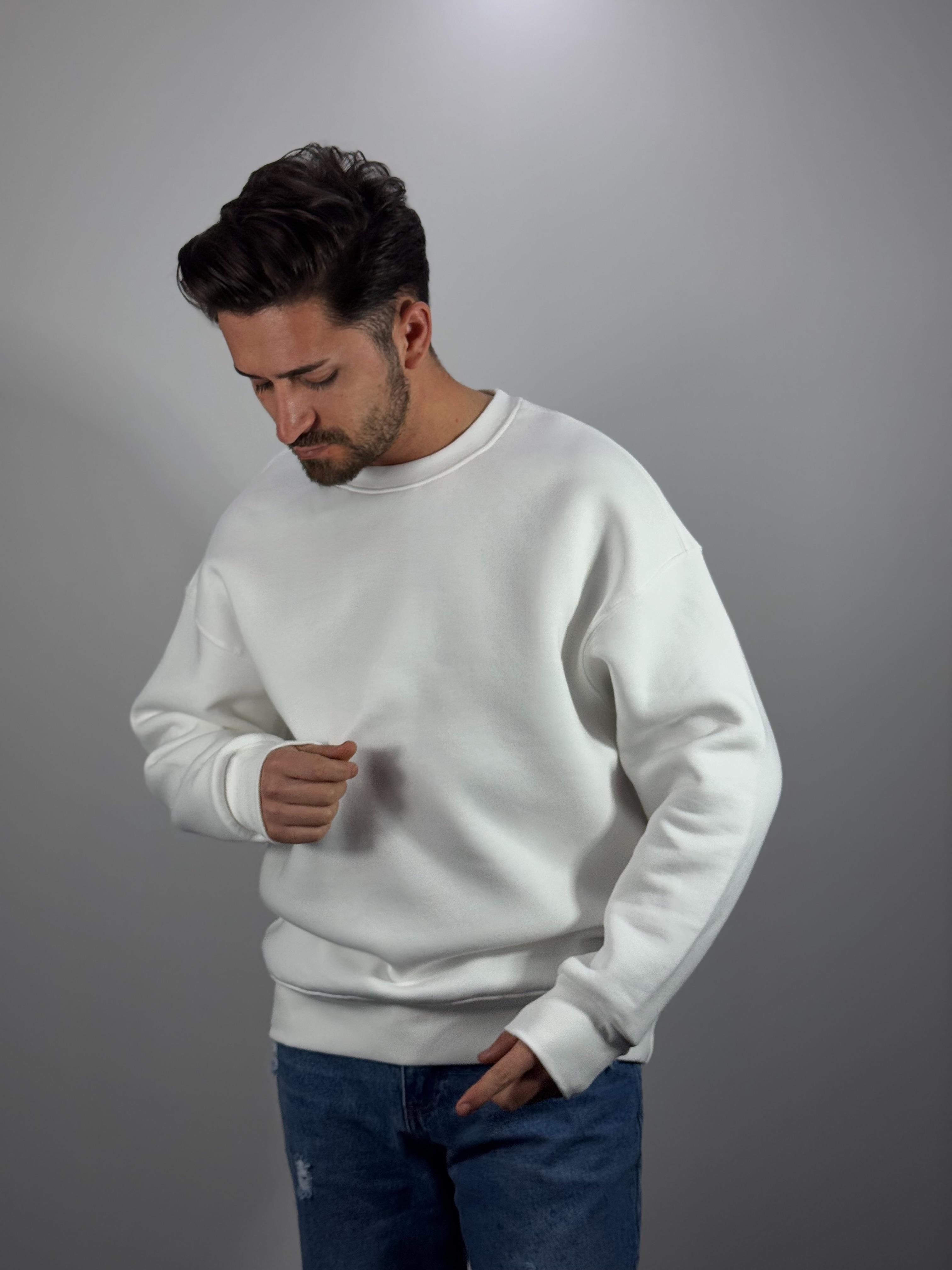 Beyaz Oversize Sweat