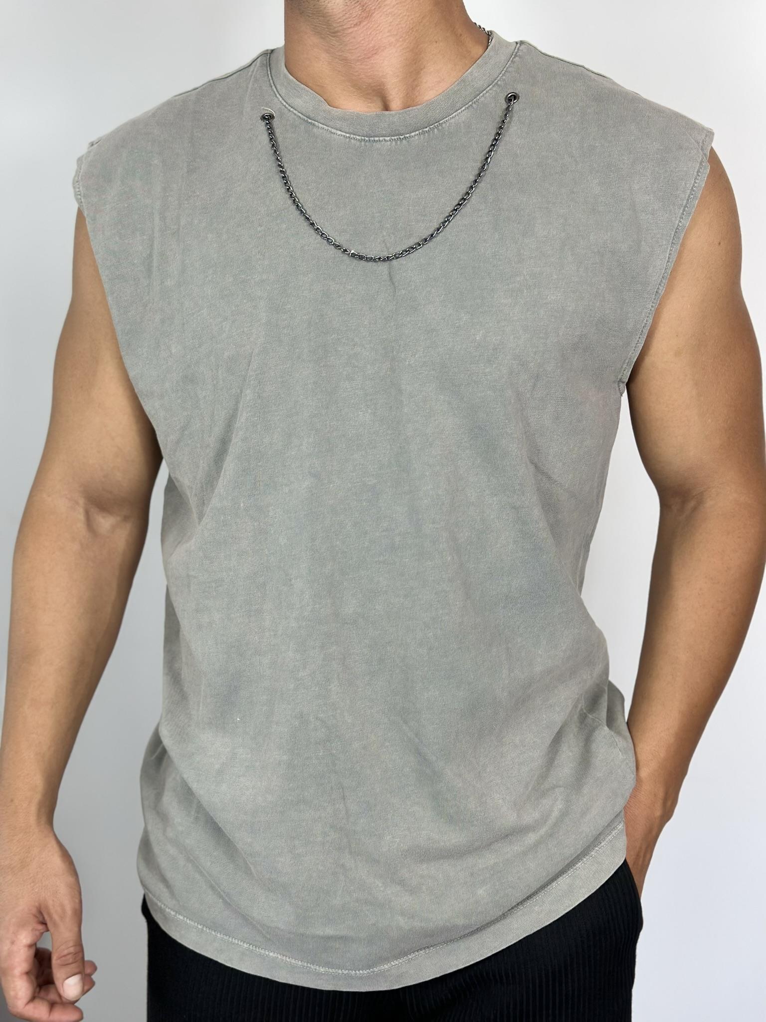 Gri Zincirli Sıfır Kollu T-Shirt