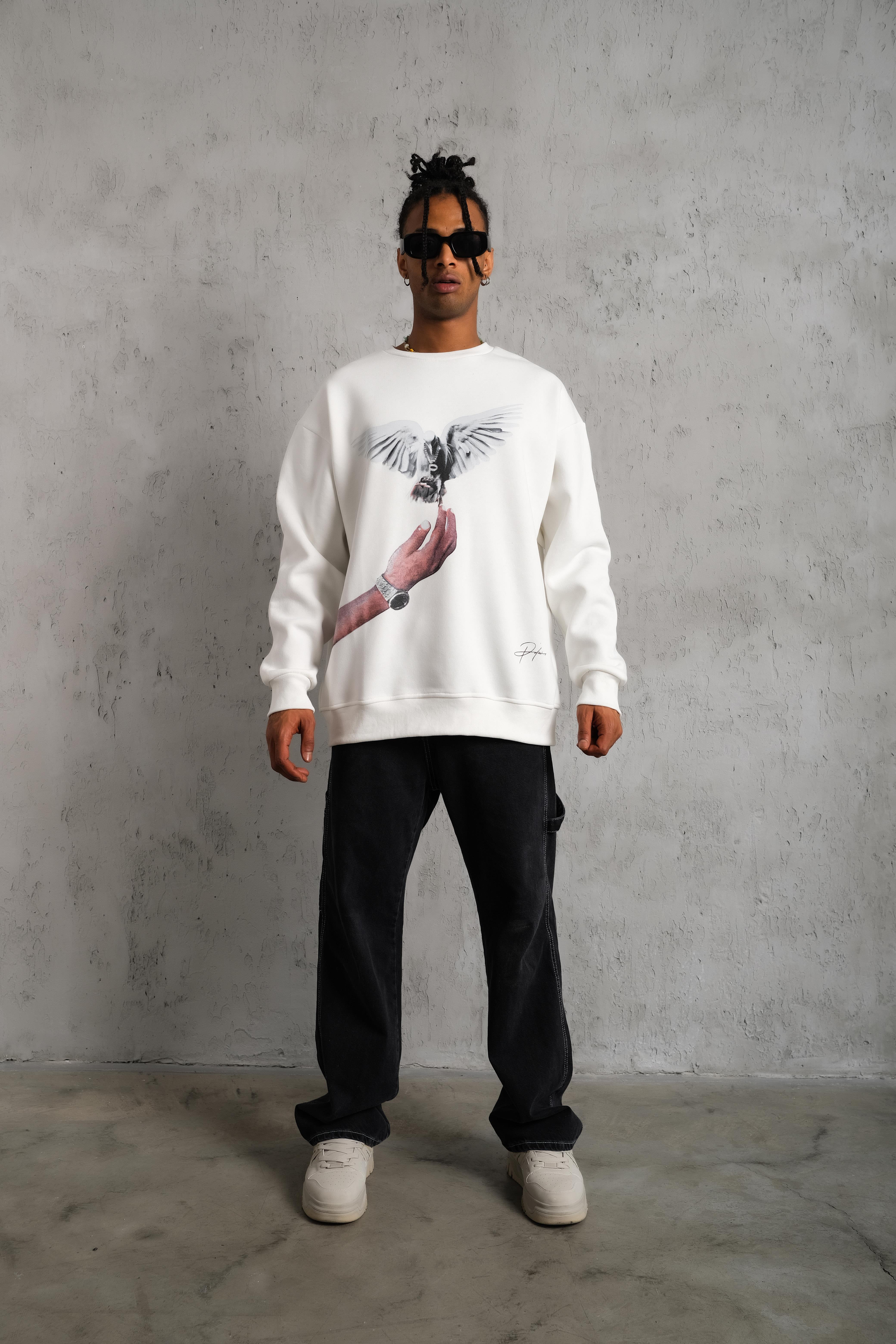 Kuş Baskılı Oversize Sweatshirt Beyaz