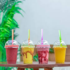 Soğuk Kahve ve Smoothie’ler İçin En Şık PET Bardak Modelleri ve Kapak Seçimi Nasıl Olmalı?