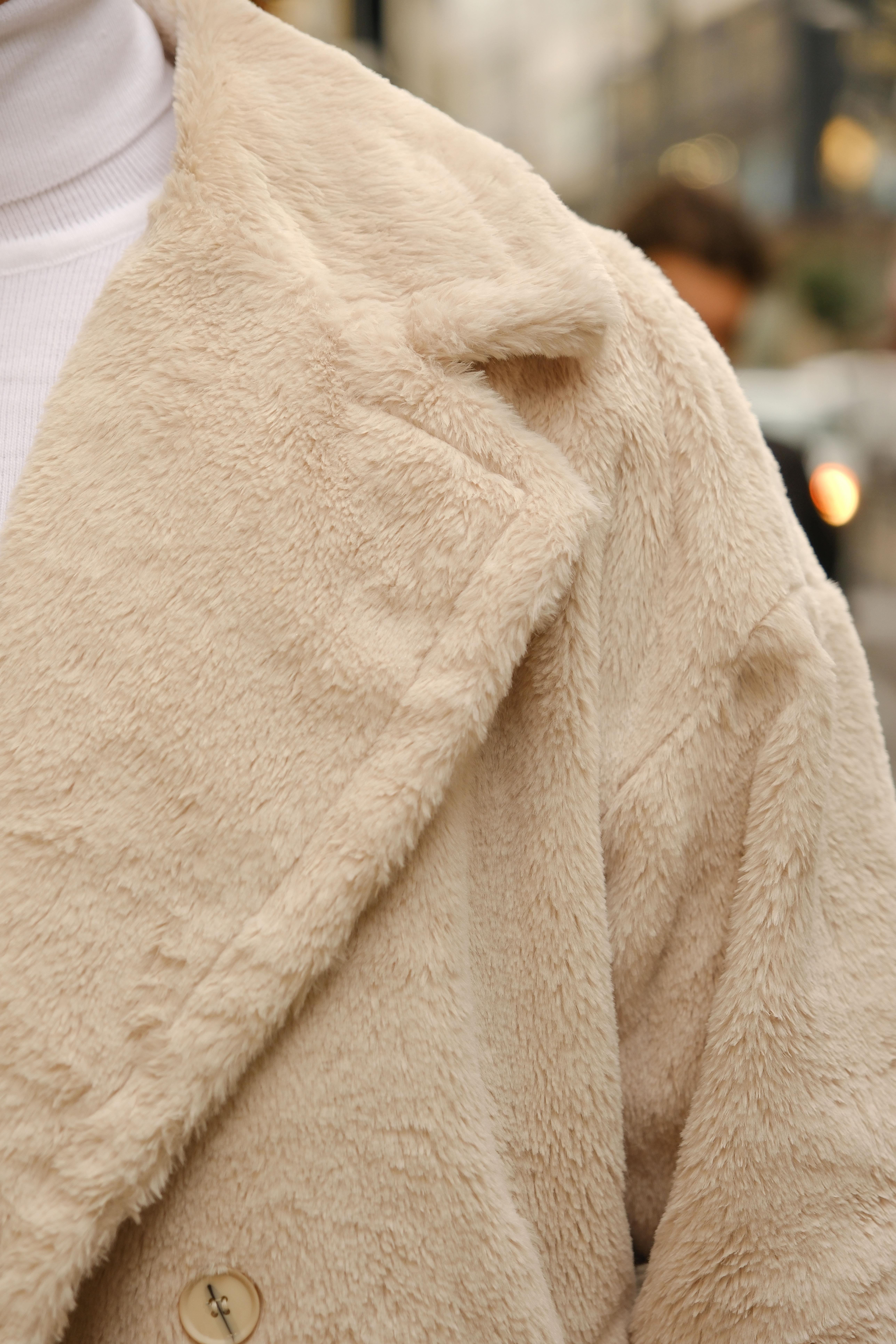 Premium Kalite Oversize Bej Rengi Tavşan Tüyü Astarlı Kruvaze Ceket