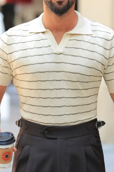 %70 Pamuk %30 Viskon İtalyan Yaka Bej Çizgi Detay Regular Fit Triko
