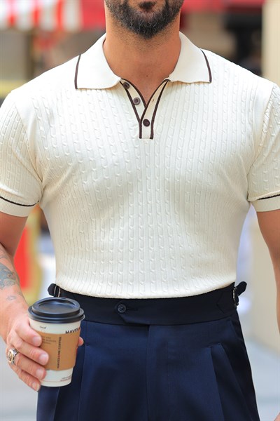 İtalyan Yaka Bej Jakarlı Düğme Detay Regular Fit Triko