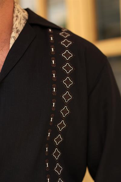 Premium Kalite %70 Saf Keten %30 Pamuk Nakış Detaylı Siyah Gömlek