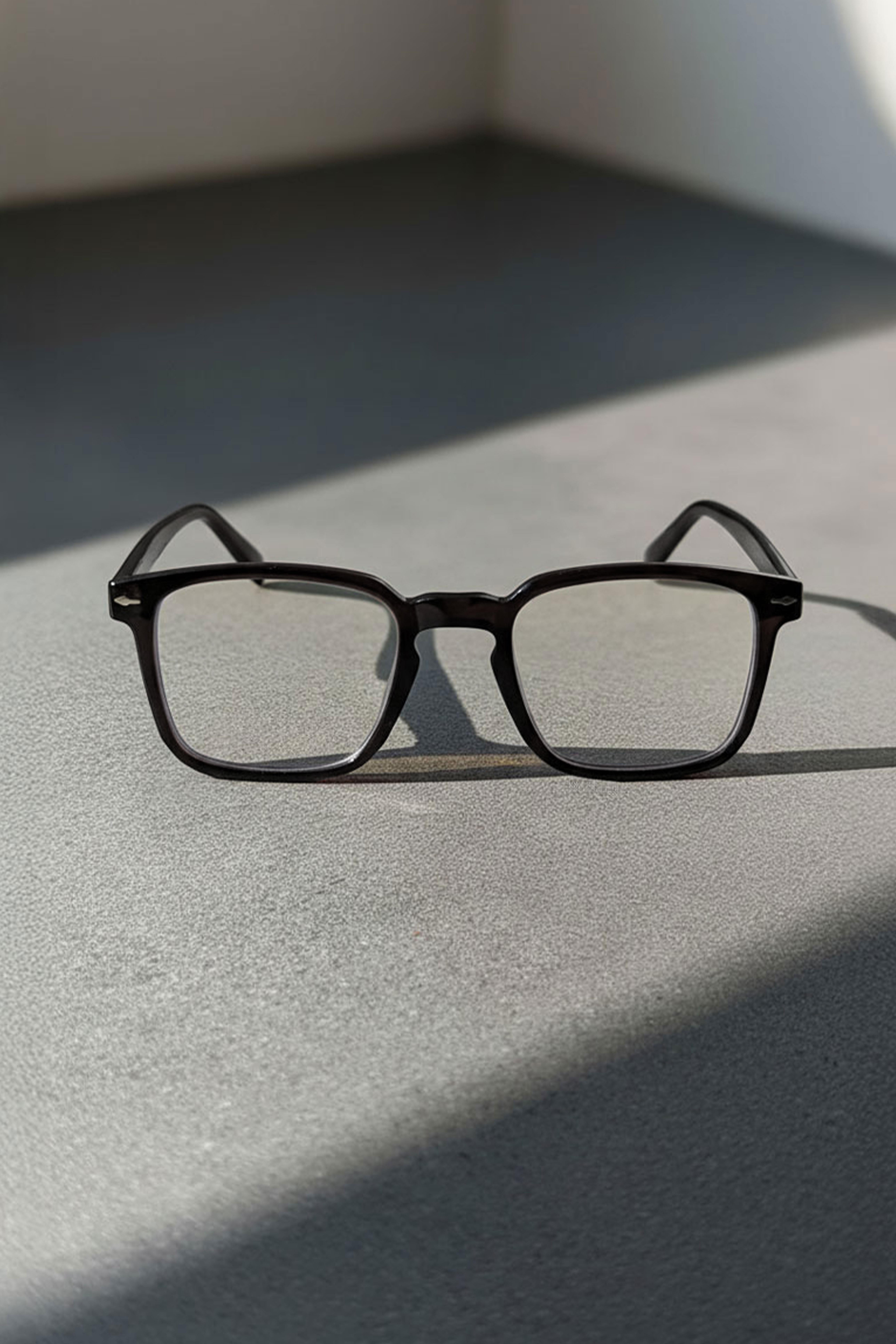 Novero Siyah Güneş Gözlüğü