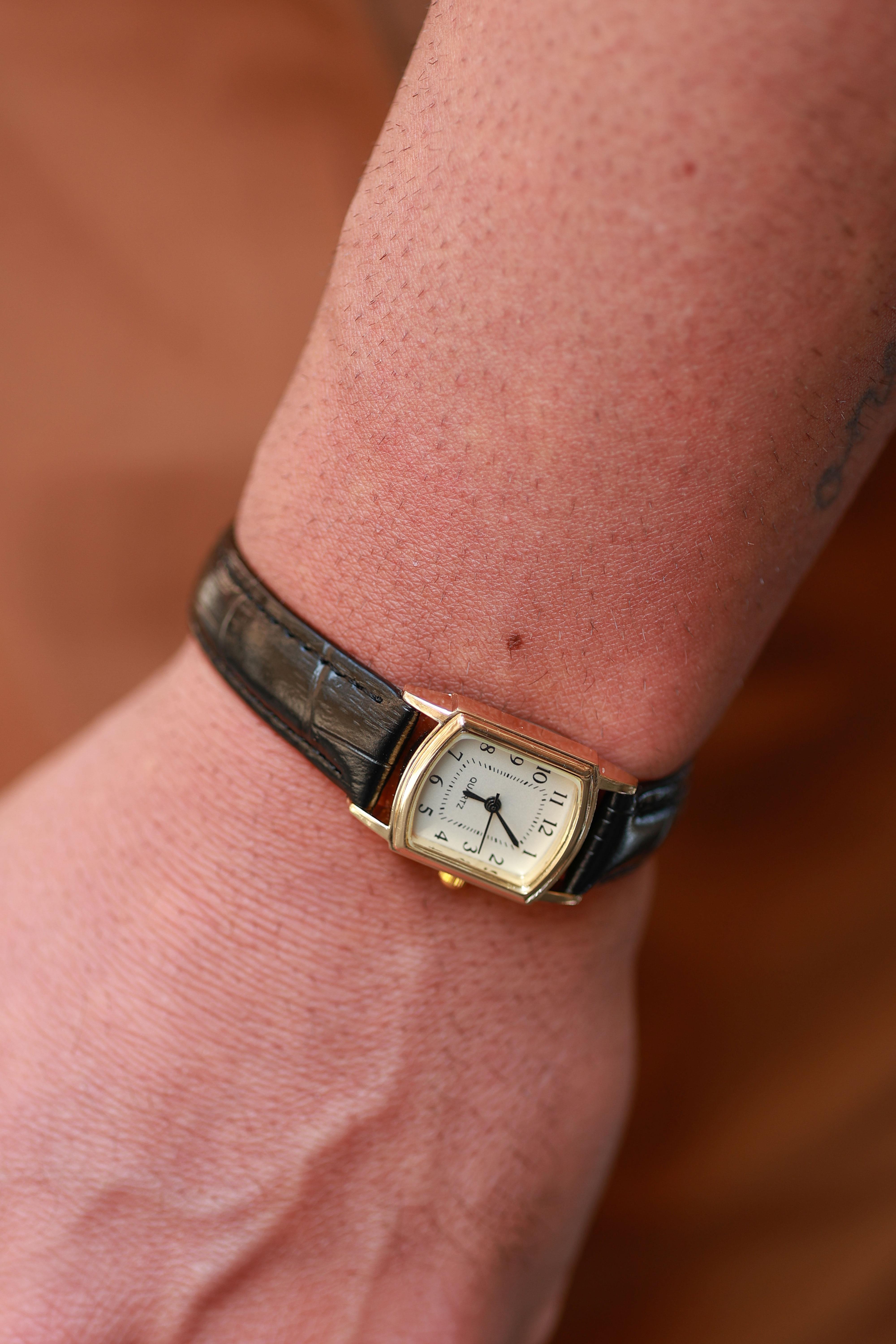 Aurelio Deri Kordonlu Saat