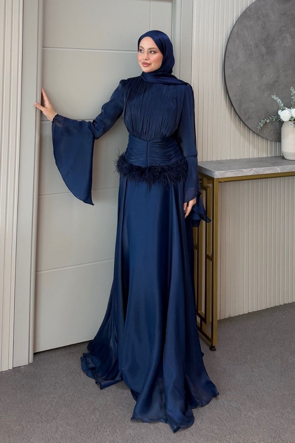 Yonca Bel Drape Tüylü Abiye Lacivert