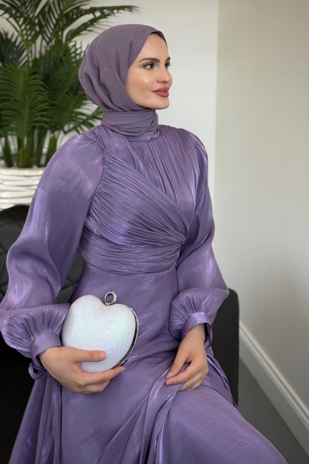 Daisy Piliseli Abiye Lila