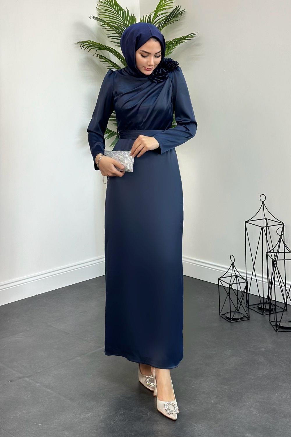 gul-detayli-saten-abiye-lacivert-726da3.jpg