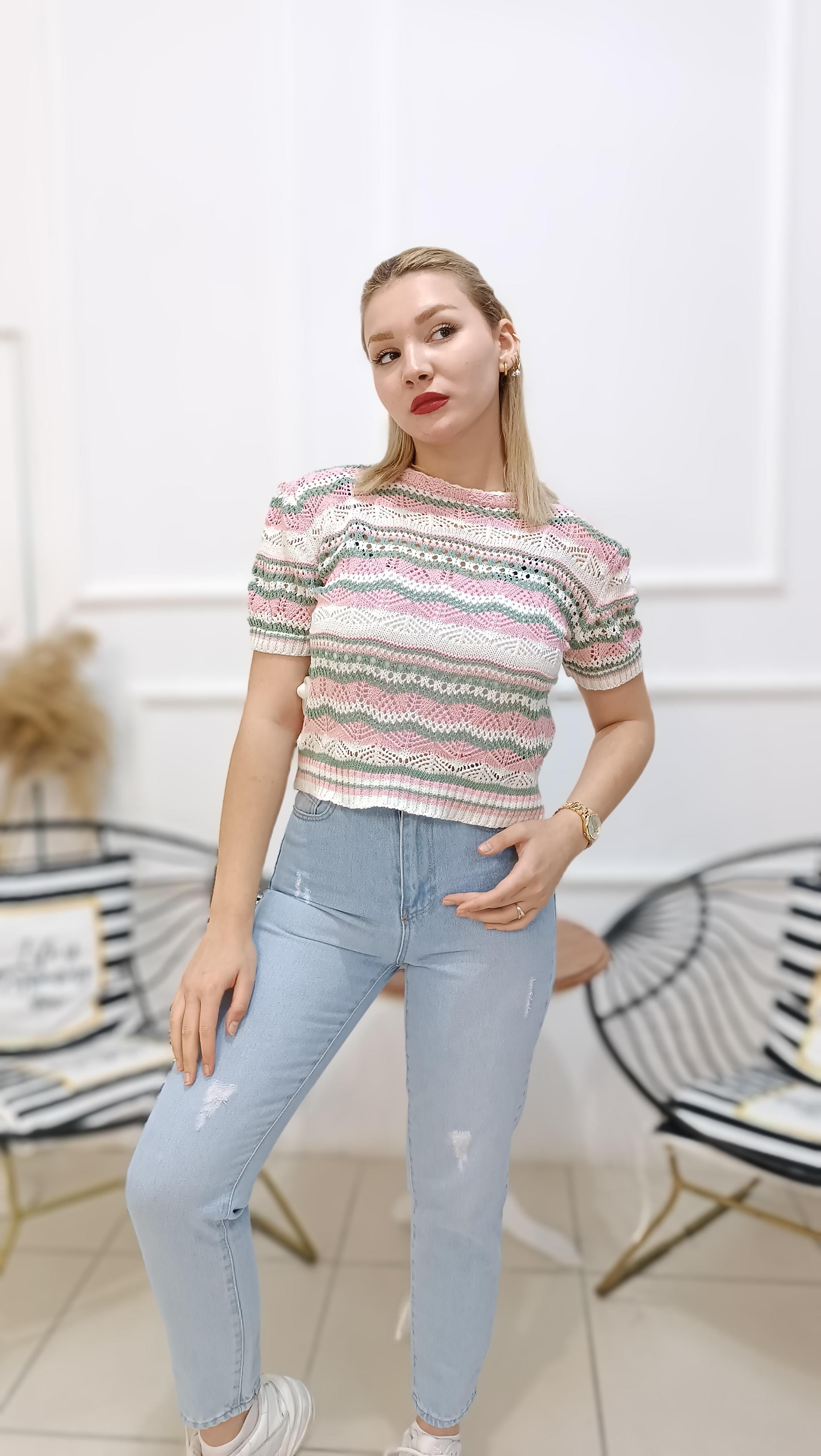 Soft Renk Geçişli Ajurlu Vintage Bluz