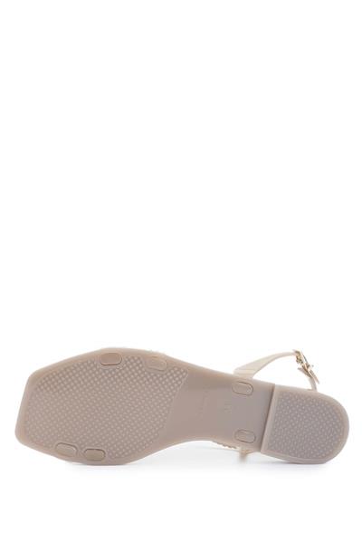 Menghi Kadın Pvc Bej Düz Sandalet