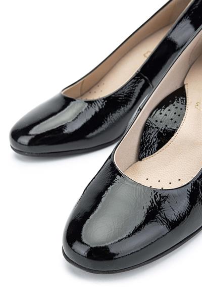 Relax Anatomic Kadın Hakiki Deri Siyah Rugan Comfort Ayakkabı