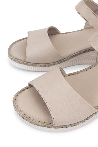 Tamer Tanca Kadın Hakiki Deri Bej Comfort Sandalet