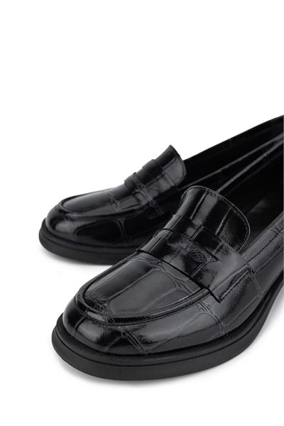 Tamer Tanca Kadın Hakiki Deri Siyah Kroko Loafer Ayakkabı