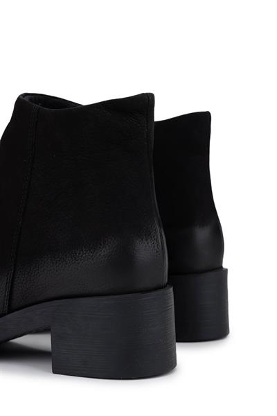Tamer Tanca Kadın Hakiki Deri Siyah Nubuk Topuklu Bot