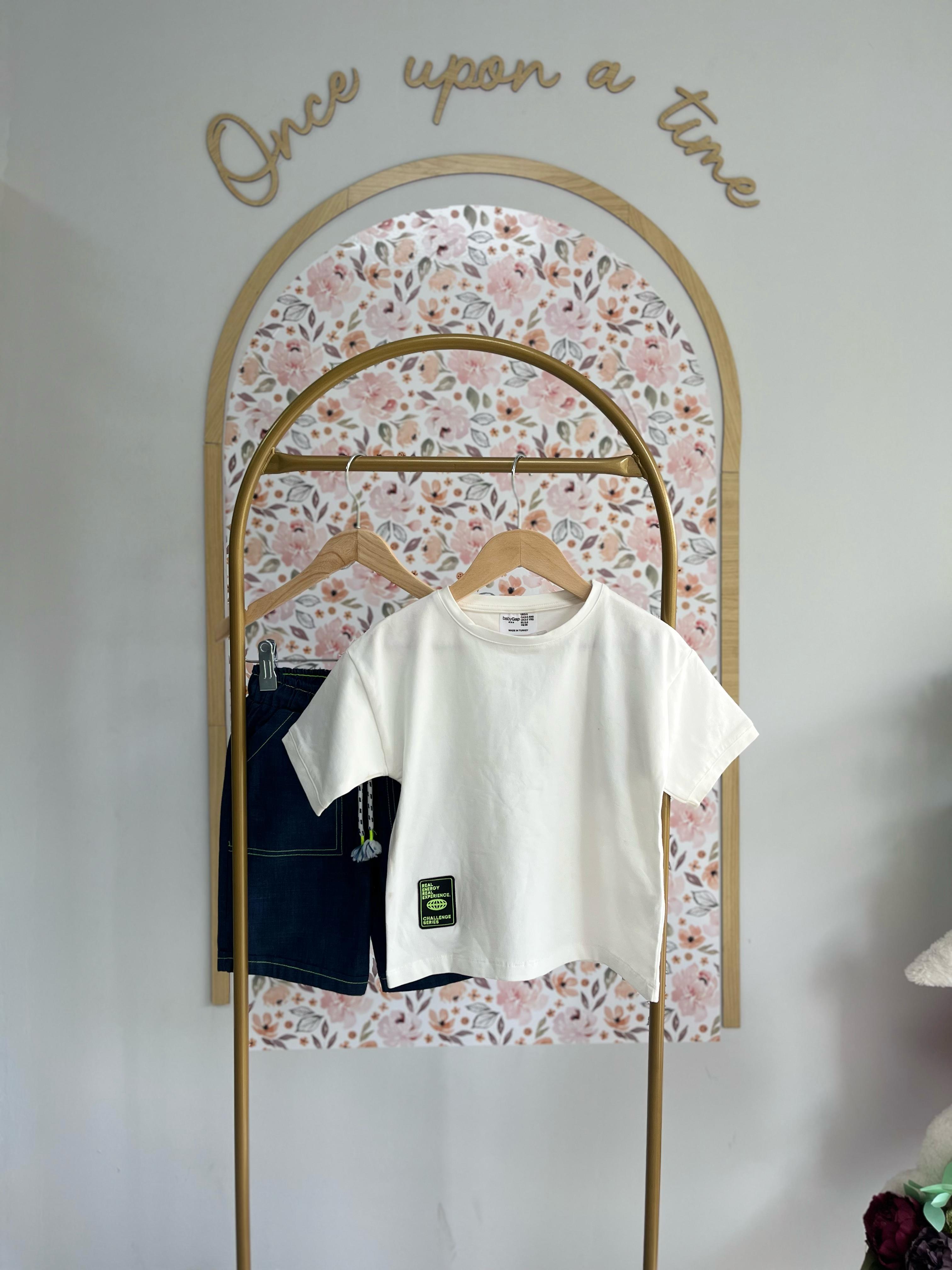 GAP BeyazTshirt Kot Şort Takım