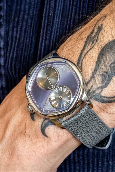 Le Régulateur Louis Erard X Cédric Johner Mauve