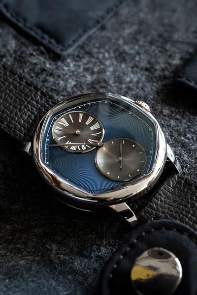 Le Régulateur Louis Erard X Cédric Johner Blue