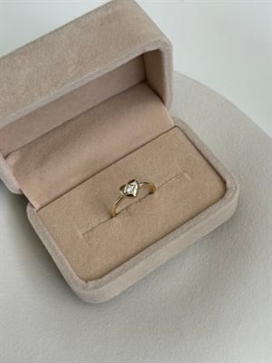 925 Gümüş | Taşlı Minimal Kalp Yüzük