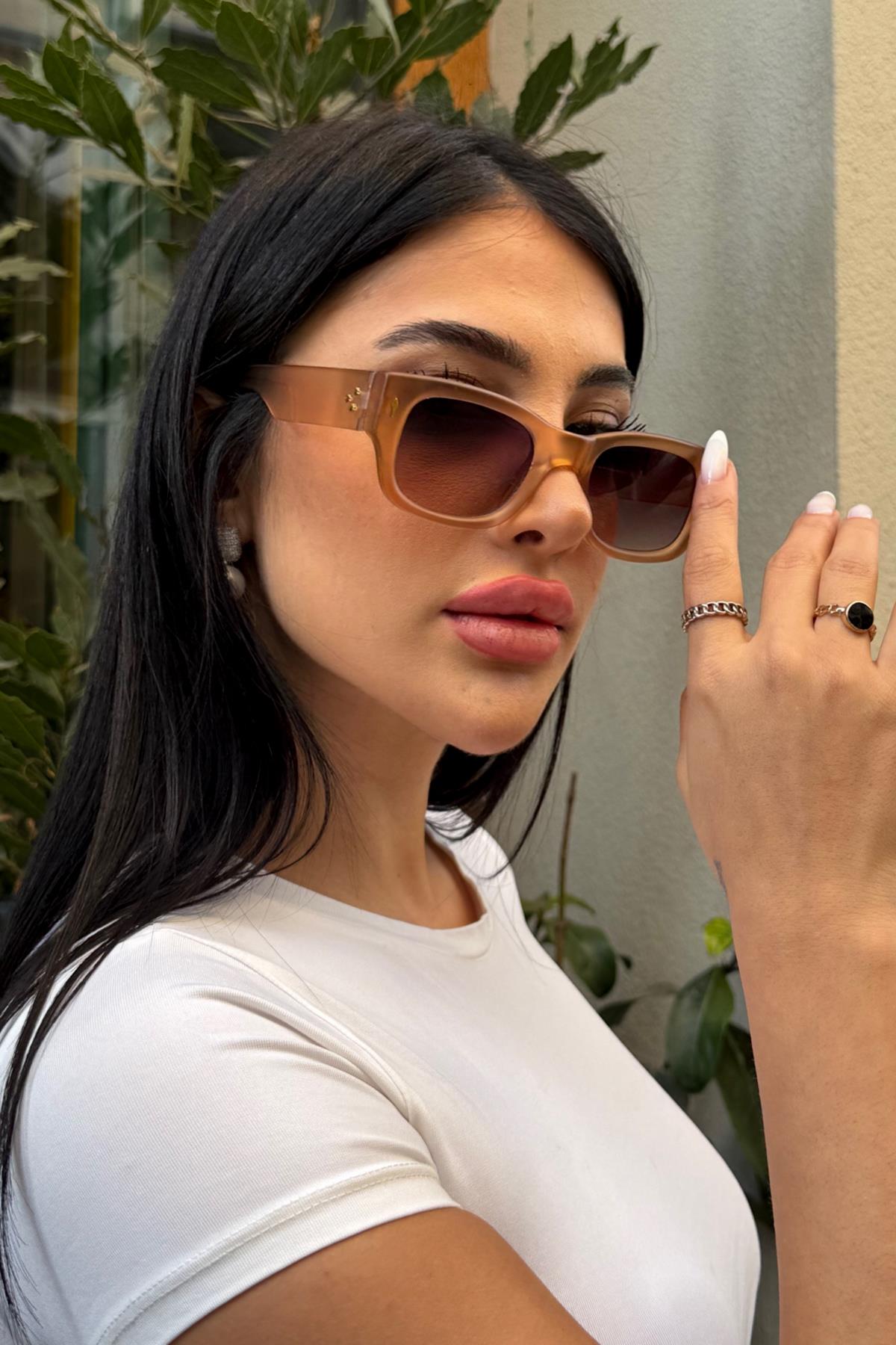 Carrera Kadın Güneş Gözlüğü Mat Nude