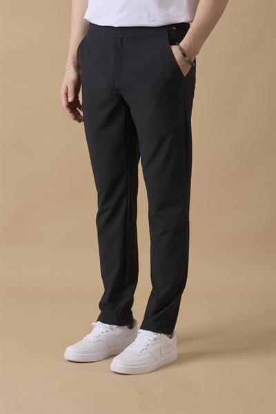 Erkek Arka Cepleri Fermuarlı Siyah Jogger Pantolon