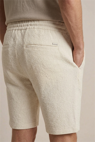 Erkek Bej Pamuklu Gofre Dokulu Relaxed Fit Kalıp Beli Lastikli Bağcıklı Şort