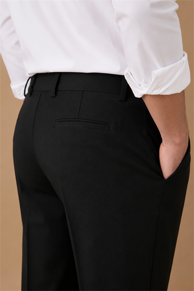 Erkek Beli Yarım Lastikli Fermuarlı Siyah Chino Pantolon