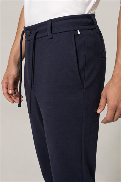 Erkek Lacivert Slim Fit Beli Yarım Lastikli Bağcıklı Yumuşak Tuşeli Jogger Pantolon