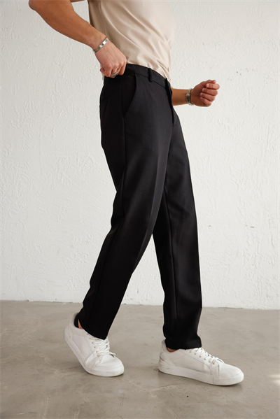 Erkek Rahat Kesim Siyah Pantolon