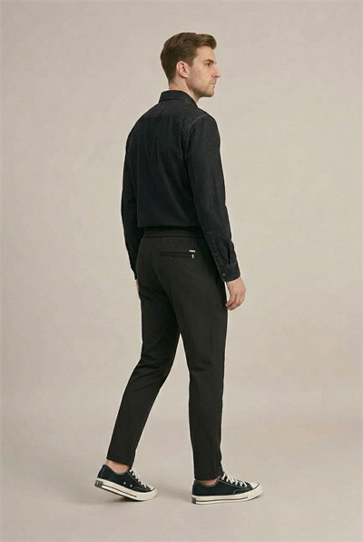 Erkek Siyah Slim Fit Lastikli Bel Bağcıklı Jogger Pantolon