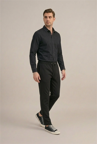 Erkek Siyah Slim Fit Lastikli Bel Bağcıklı Jogger Pantolon