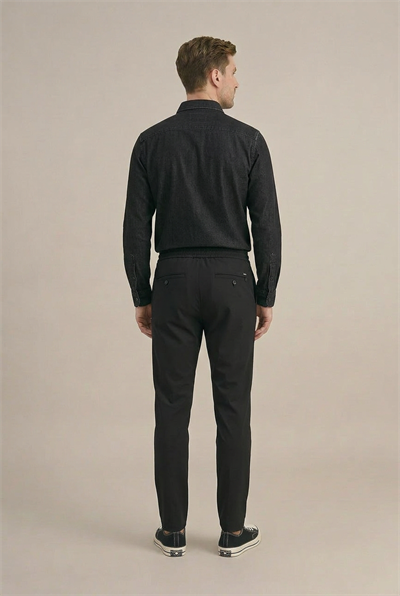 Erkek Siyah Slim Fit Lastikli Bel Bağcıklı Jogger Pantolon