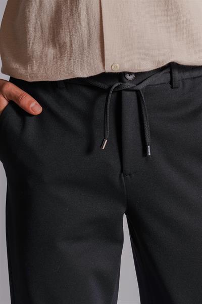 Erkek Yandan Cepli Beli Lastikli Relaxed Fit Chino Pantolon Siyah