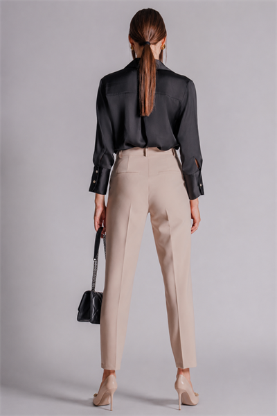 Kadın Yandan Cepli Arka Cep Fleto Beli Lastikli ve Pilili Slim Fit Pantolon Taş