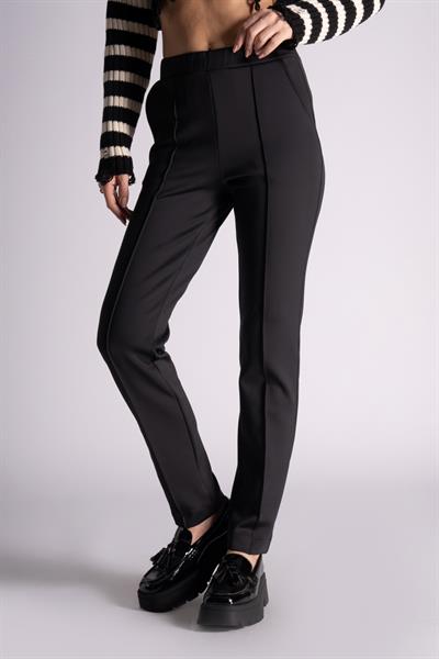 Kadın Yandan Cepli Beli Lastikli  Slim Fit Jogger Pantolon Siyah