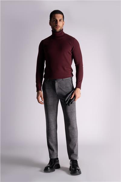 Прямые брюки в клетку