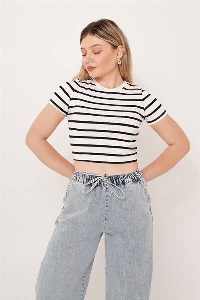 Sırt Kemer Detaylı Çizgili Beyaz Crop